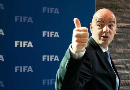 Chủ tịch FIFA, Gianni Infantino ấn tượng với trận đấu Việt Nam - Indonesia.